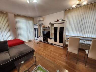Kira - Apartman olarak Centar,  Iambol