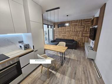 Verkauf - Wohnung in Mladejki halm,  Plowdiw
