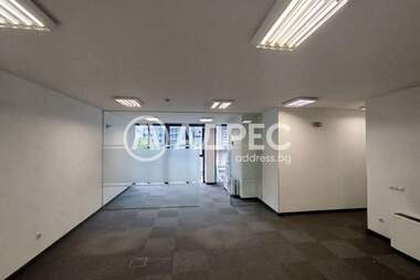 Ενοίκιο - Γραφείο σε Център,  София