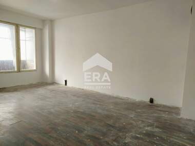 For sale - Apartment in Shirok centar,  Lovech