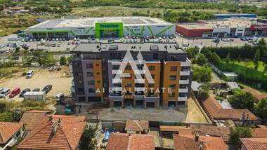 Продажба - Апартамент в Широк Център,  Плевен