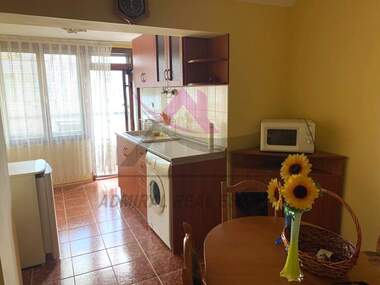 For rent - Apartment in Liatno kino Trakia,  Varna