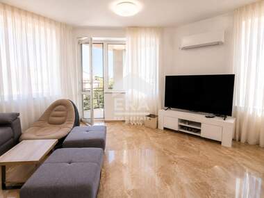 Vânzare - Apartament în Ovcearski,  Haskovo