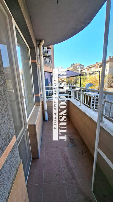 Kira - Apartman olarak Vazrajdane,  Ruse