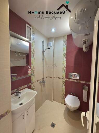 Vânzare - Apartament în Iztok,  Pernik