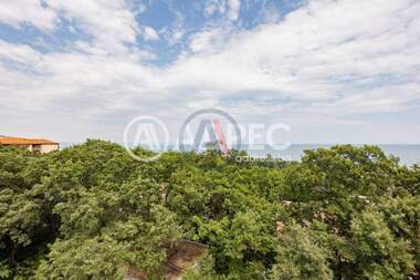 For sale - Apartment in k.k. Chayka,  Varna