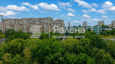 Продажа - Квартира в Изгрев,  Бургас
