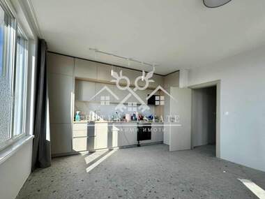 Verkauf - Wohnung in Trakia,  Schumen