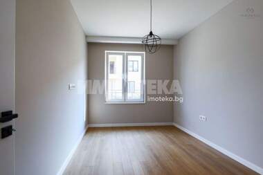 Продажба - Апартамент в Тракия,  Пловдив