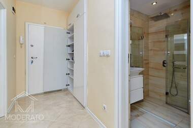 Vânzare - Apartament în Lazur,  Burgas
