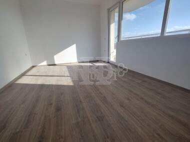 For sale - Apartment in Center,  Dobrich