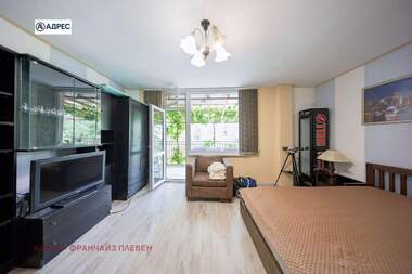 Vânzare - Apartament în Aprilți,  Lovece