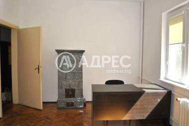 Ενοίκιο - Γραφείο σε Център,  София