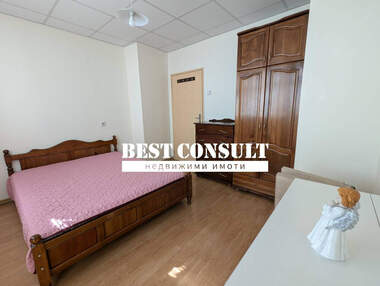 Închiriere - Apartament în Hășove,  Ruse