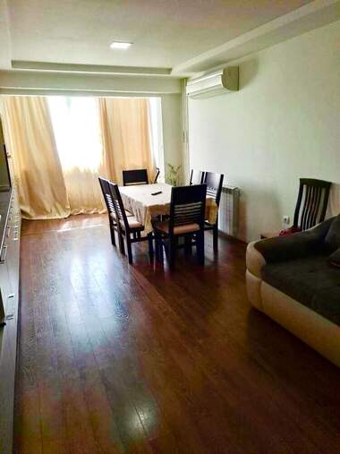 Închiriere - Apartament în Slaveîkov,  Burgas