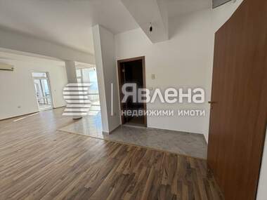Продажба - Апартамент в Свети Влас,  Бургас