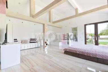 For sale - House in Karadjovo,  Plovdiv