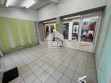 Închiriere - Magazin în Țentăr,  Haskovo