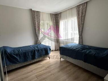 Miete - Wohnung in Lewski,  Warna