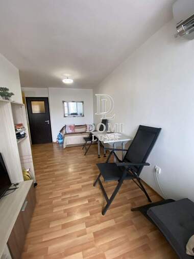 For sale - Apartment in Liatno kino Trakia,  Varna