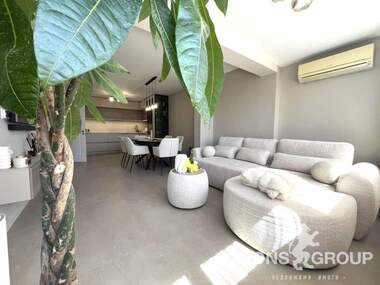 Vânzare - Apartament în Kolhozen pazar,  Varna