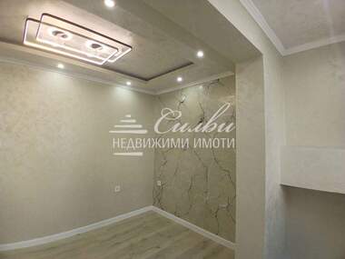 For sale - Apartment in Dobrudjanski,  Shumen