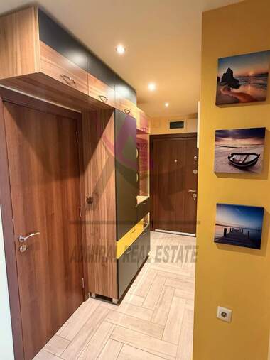 For rent - Apartment in Cveten kvartal,  Varna
