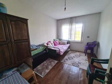 Vânzare - Casă în Izgrev,  Haskovo