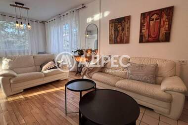 Închiriere - Apartament în Simeonovo,  Sofia