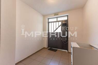 For sale - Apartment in Kolhozen pazar,  Varna