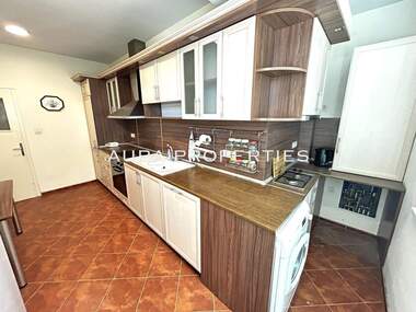 For sale - Apartment in Center,  Razgrad