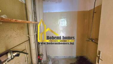 Продажба - Апартамент в Кючук Париж,  Пловдив