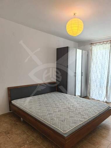 For rent - Apartment in Kolhozen pazar,  Varna