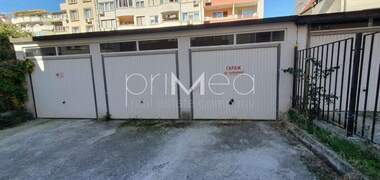Miete - Garage in Wazrajdane,  Burgas