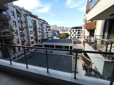Închiriere - Apartament în Slaveîkov,  Burgas