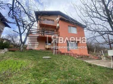 For sale - House in Bankia,  Sofia