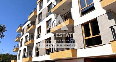 Vânzare - Apartament în Mladejki hălm,  Plovdiv