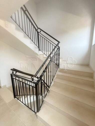 For sale - Apartment in Kolhozen pazar,  Varna