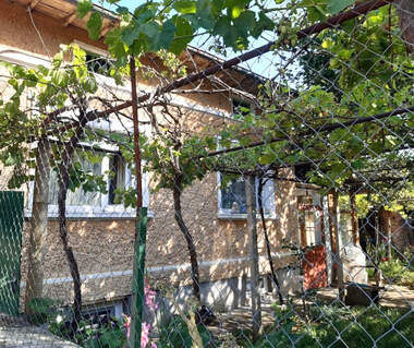 Продажба - Къща в Добромирка,  Габрово