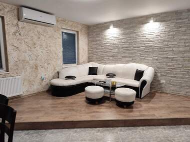 Închiriere - Apartament în Wider Center,  Pleven
