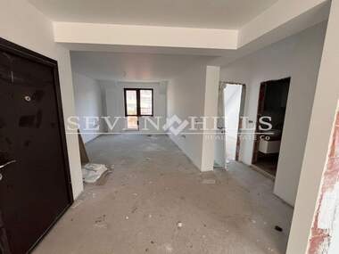 Vânzare - Apartament în Mladejki hălm,  Plovdiv