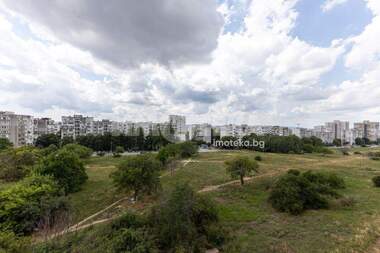 For sale - Apartment in Vazrajdane 2,  Varna