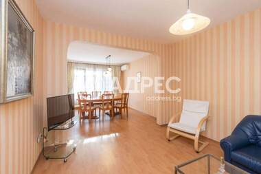 Închiriere - Apartament în Neptun,  Varna