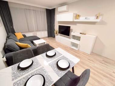 Miete - Wohnung in Bratia Miladinowi,  Burgas