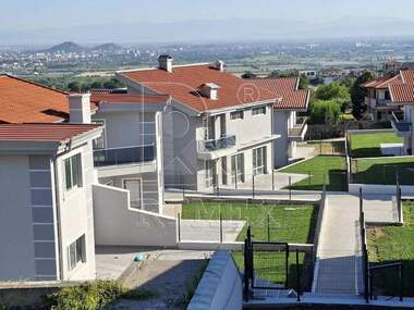 For sale - House in Belashtica,  Plovdiv