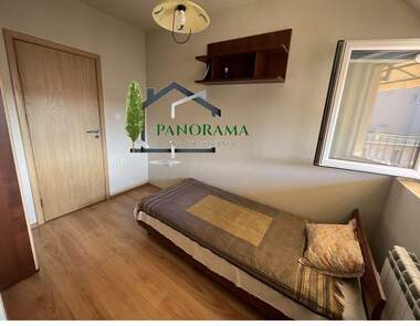 Vânzare - Apartament în Center,  Șumen
