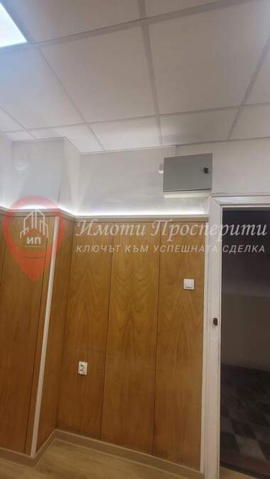 Ενοίκιο - Γραφείο σε Център,  София