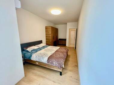 Verkauf - Wohnung in Center,  Sovia