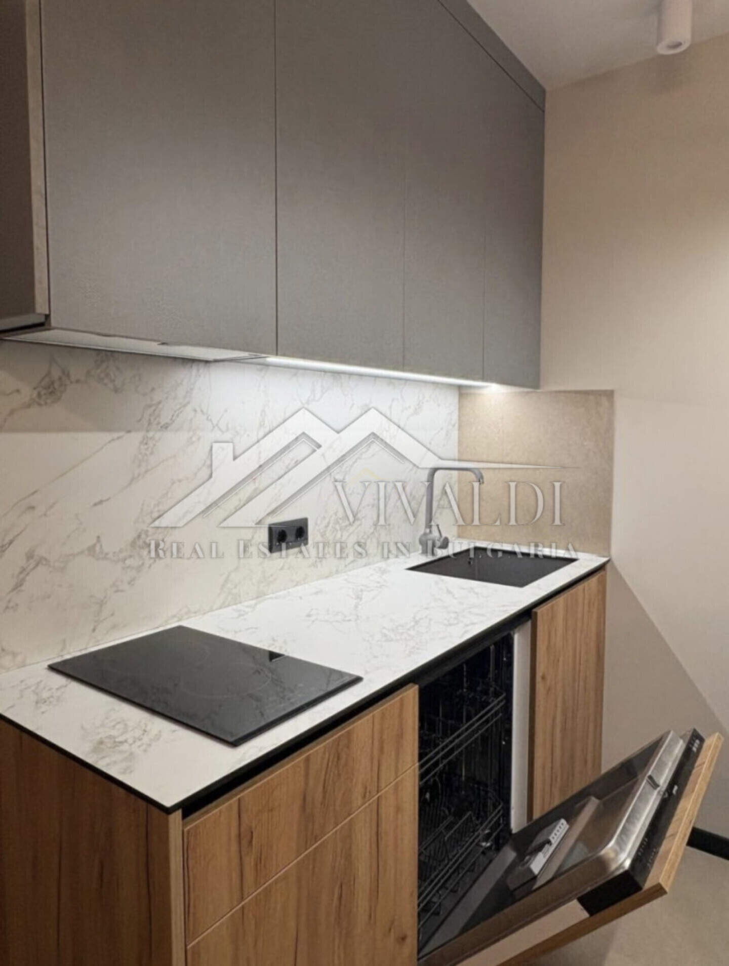 1 bedroom Apartment in Vladislavovo, Varna – photo 4