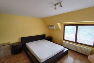 Închiriere - Apartament în Hășove,  Ruse